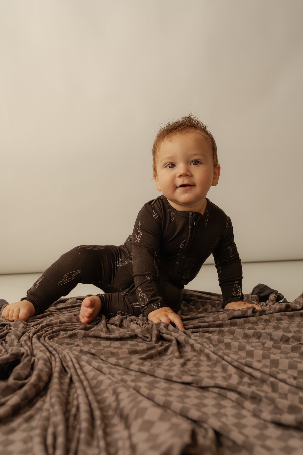 Checkered | Bamboo Ruffle Blanket