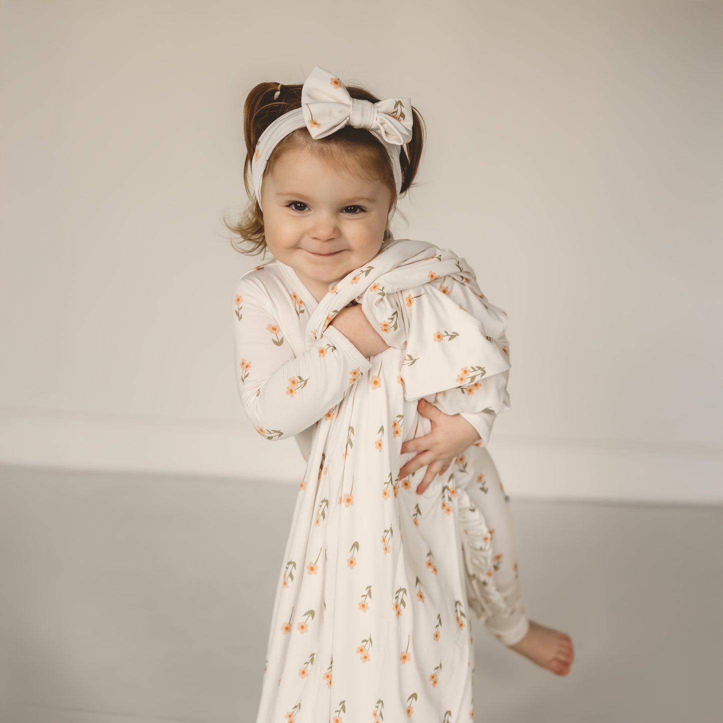 Daisy Floral Swaddle/Beanie Set